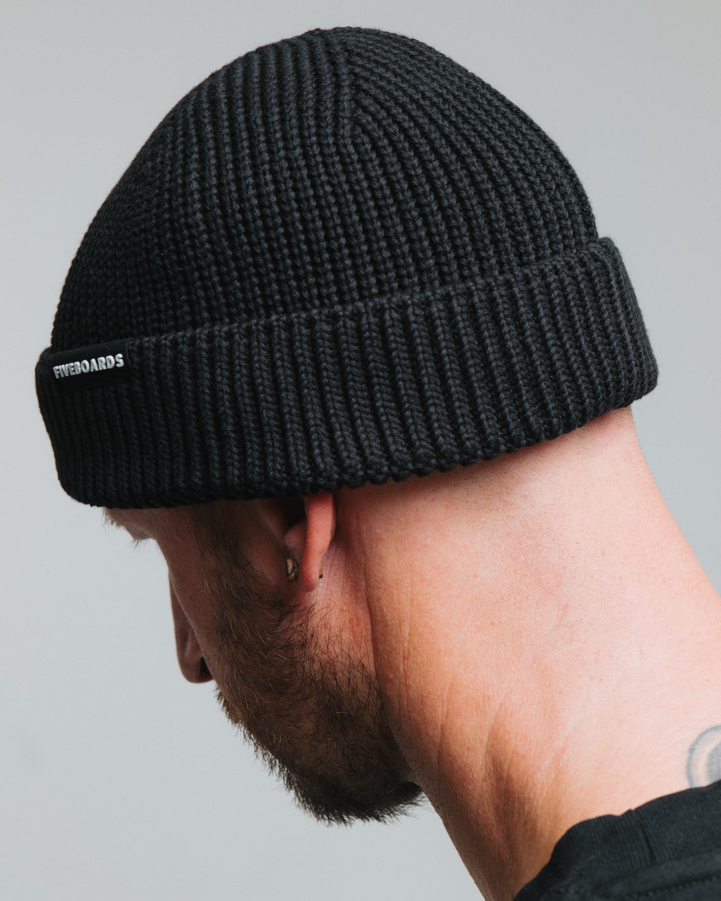 Fiveboards 3D Letters Beanie - black