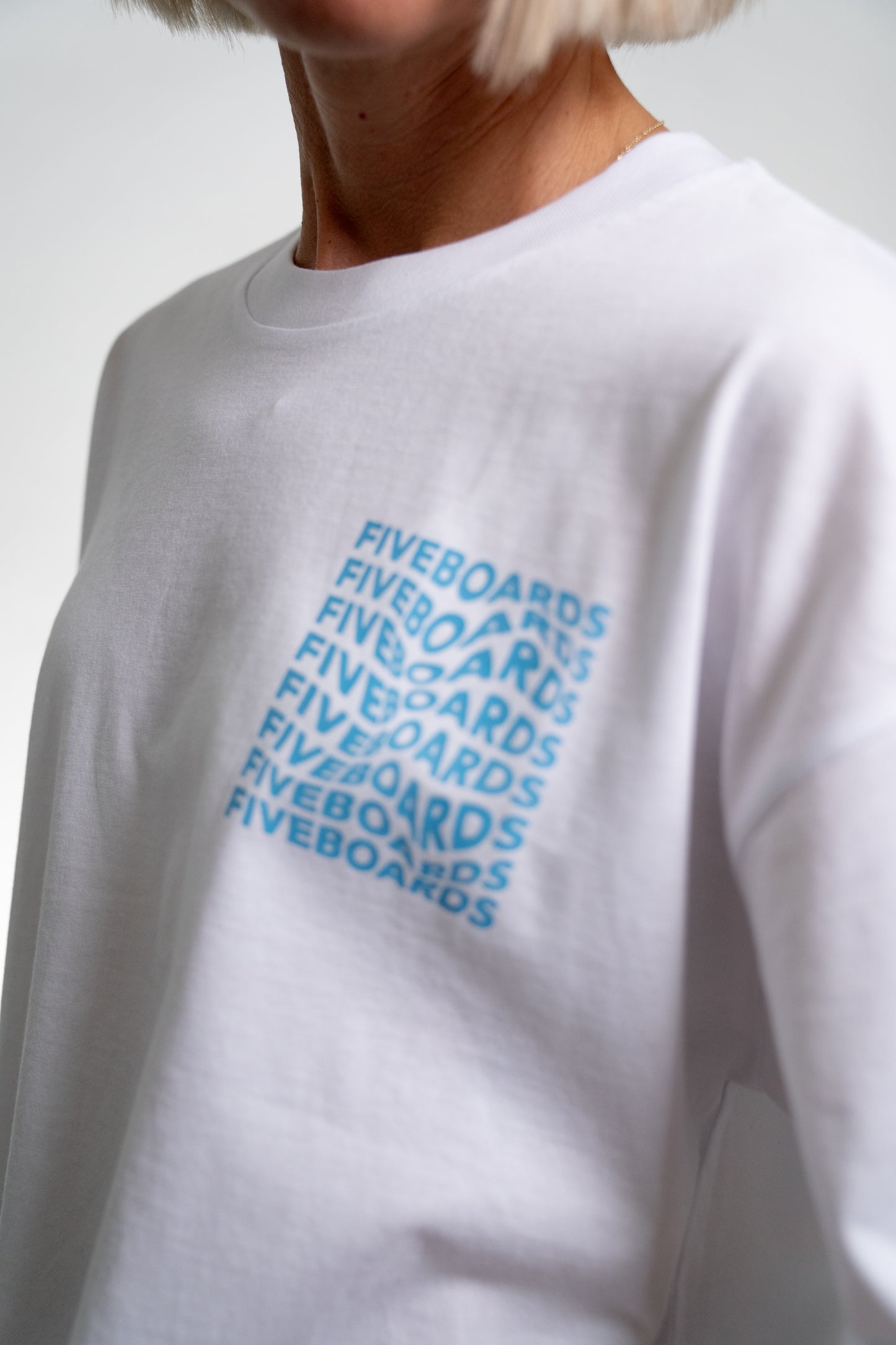 Fiveboards Woman Aquarium Tee - white