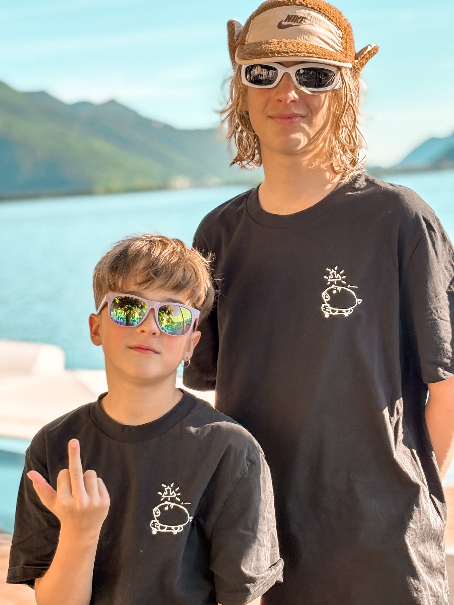 Fiveboards Pig Tee - black